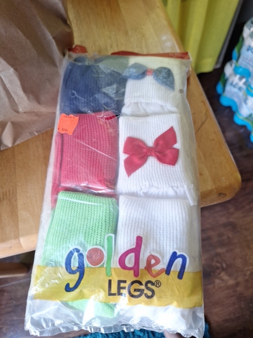 Golden Legs Girls Bobbi Socks - Multicolor Bows.size 9-11